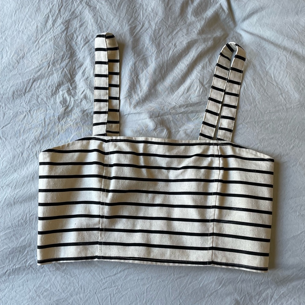 Urban outfitters crop top
